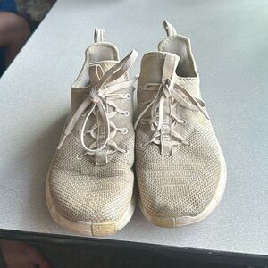 Nikes shoes